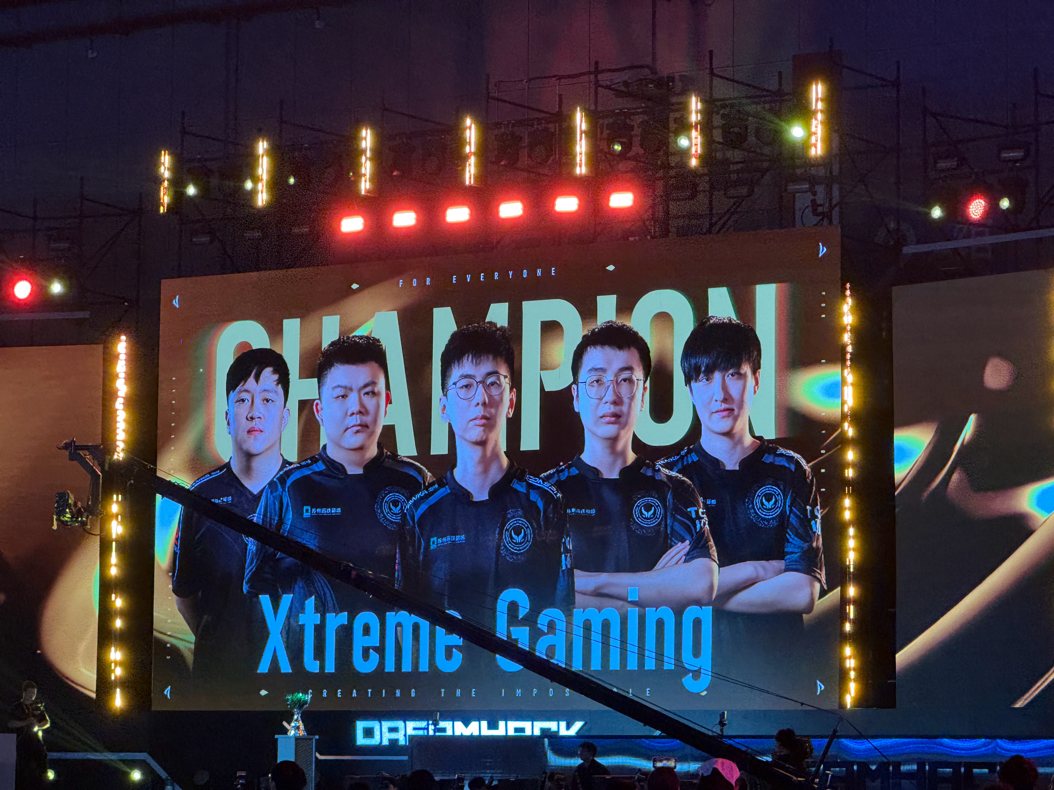 电竞世界杯《DOTA2》：TS战队再次夺冠获100万美元奖金