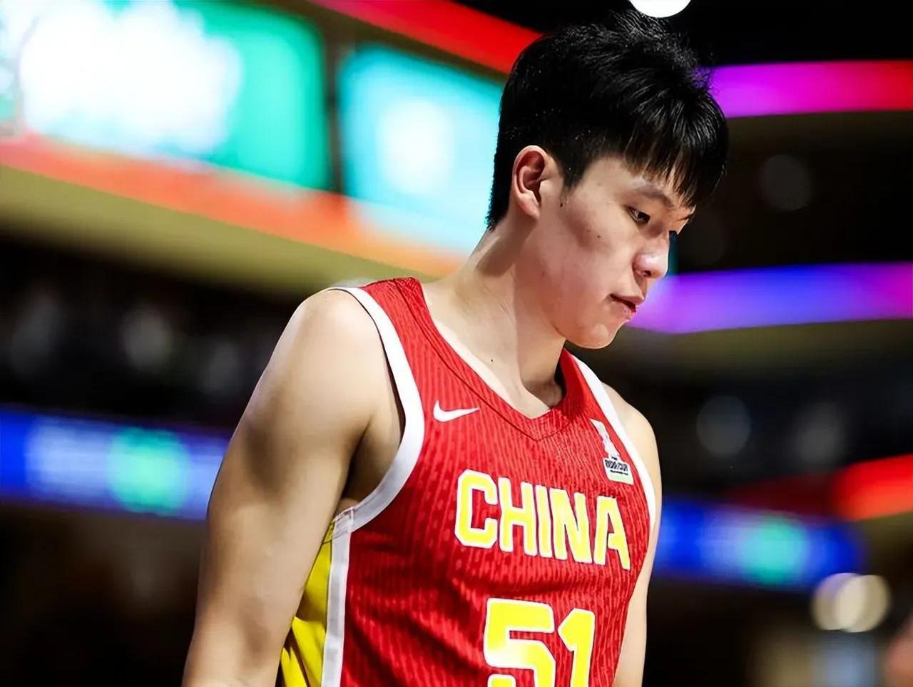 杨瀚森顶住鹈鹕双塔冲击奉上夏联含金量最高一战？
