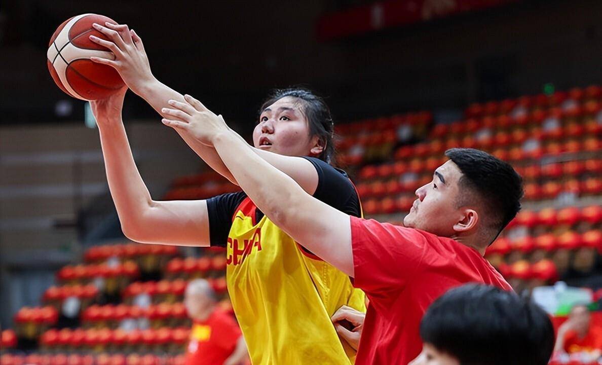 宫鲁鸣：日本女篮速度快&外围准，这原来是我们中国队风格